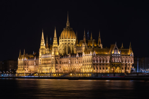 Ungarisches Parlament